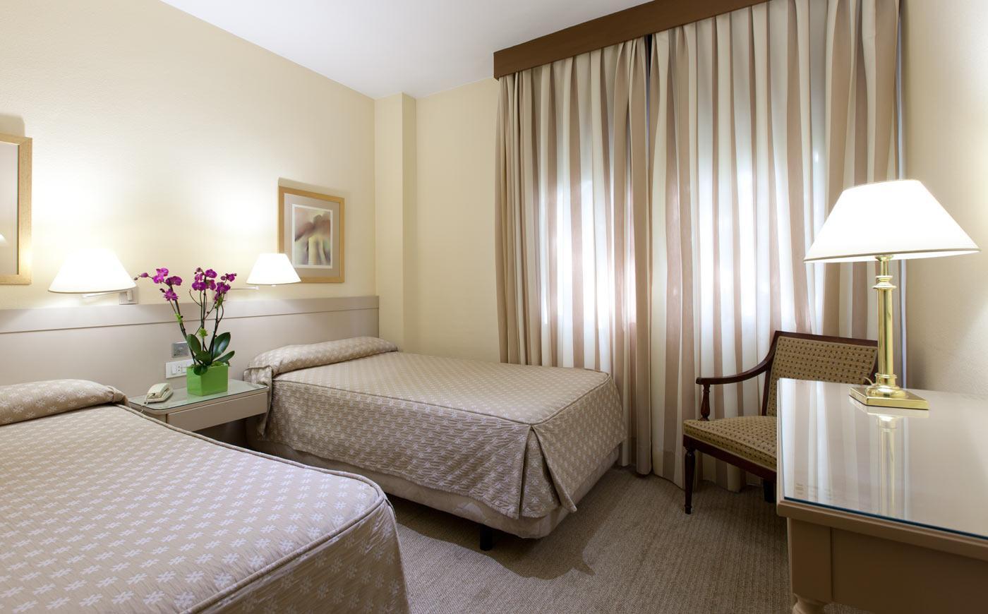 Espahotel Plaza Basilica Madrid Dış mekan fotoğraf