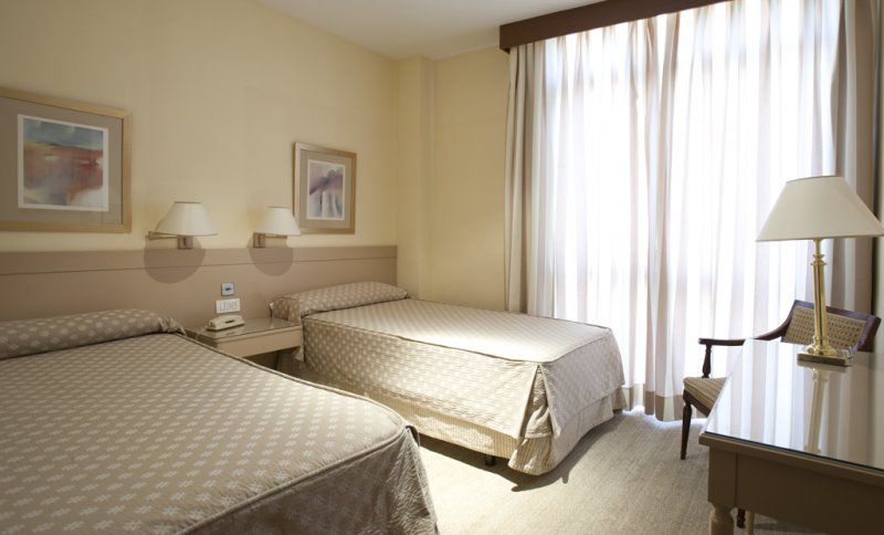 Espahotel Plaza Basilica Madrid Dış mekan fotoğraf